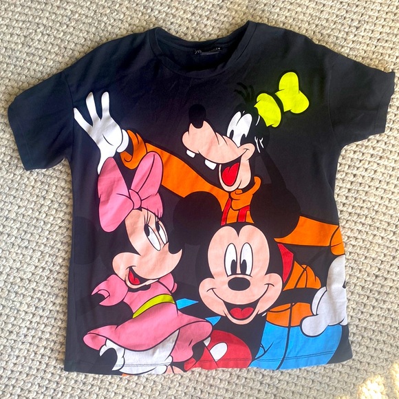 Disney Large Print Characters Tee - Picture 1 of 7